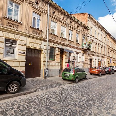 Near Opera Apartment Lviv Exterior photo