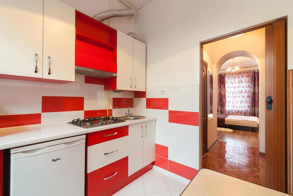 Near Opera Apartment Lviv Exterior photo