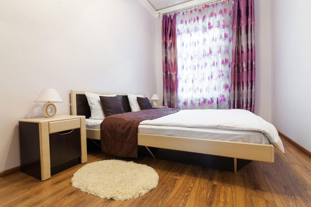 Near Opera Apartment Lviv Exterior photo